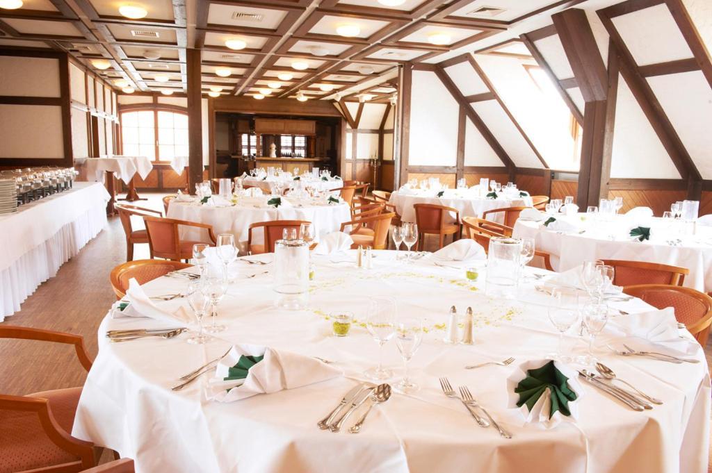 Hotel Restaurant Zur Linde Pattensen Ngoại thất bức ảnh