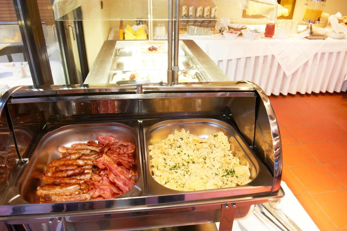 Hotel Restaurant Zur Linde Pattensen Ngoại thất bức ảnh